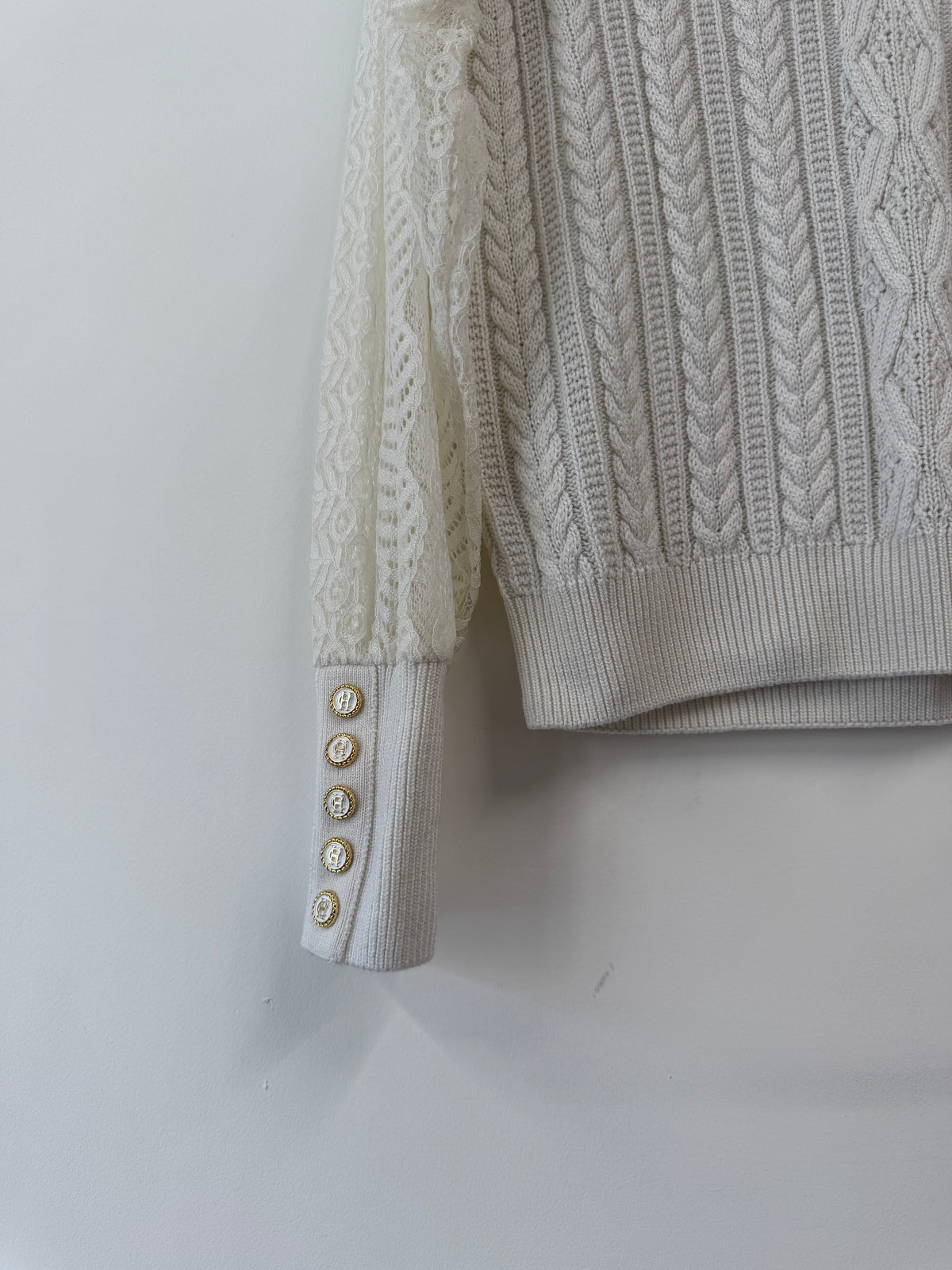 Holland Cooper Cream Knitted Jumper With Lace Sleeves (Size UK L)