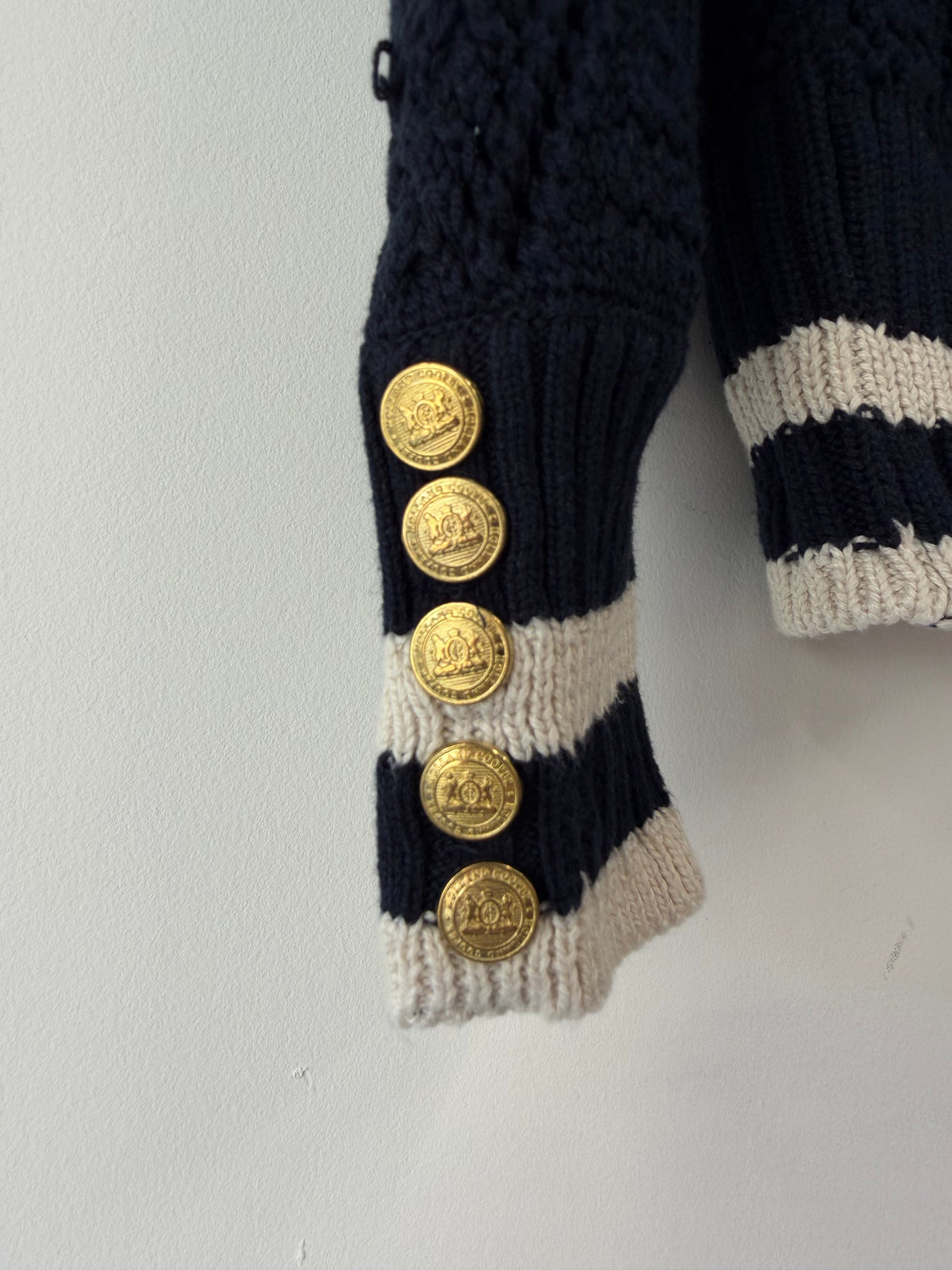Holland Cooper Navy & Cream Accent Knitted V-Neck Jumper (Size UK L)